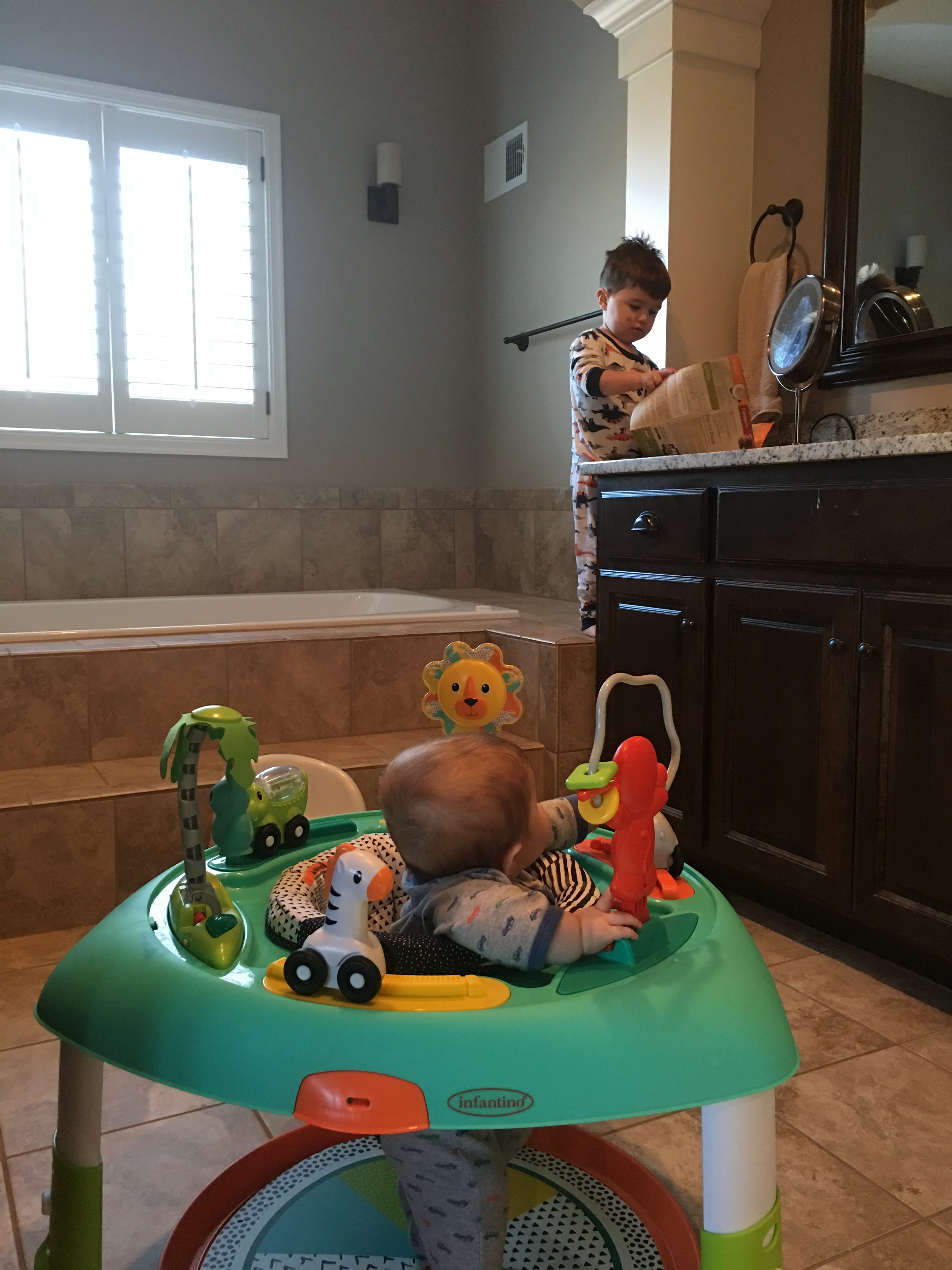 Day in the Life of a Stay-at-Home Mom of 2! Ever wondered what a SAHM does all day? How do moms of 2 schedule their day? How do you keep 2 kids busy all day? Here's a typical day in the life of a SAHM to 2!