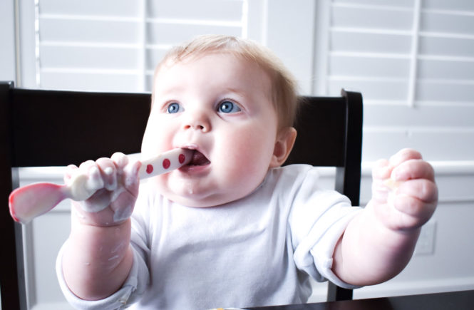 Lunch Ideas for Preschooler and Baby: Getting lunch on the table for a preschooler and baby is just one of the challenges moms face during the day. Toddlers are notoriously picky eaters, so what can you serve that will please everyone? Of course, you want preschooler lunch ideas that don't take too much prep time, because, well, you have a preschooler. Lunch ideas for baby are difficult, too! Here's some examples of typical meals for a preschooler and baby at my house. #ad