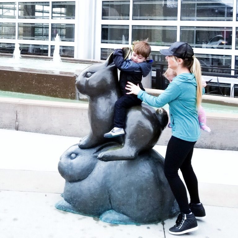 Mother's Day Brunch in Kansas City [Pinstripes Sunday Brunch Review