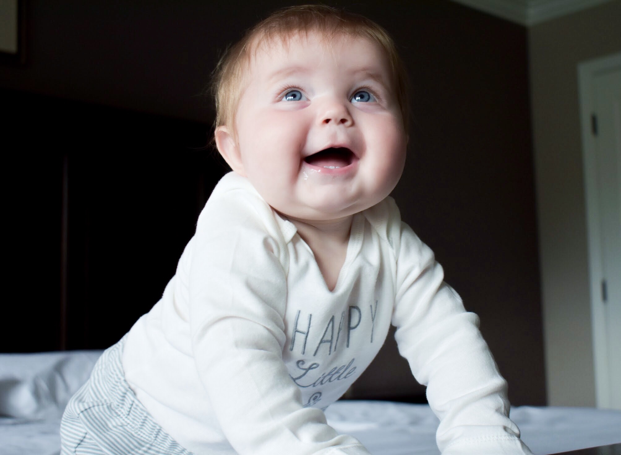 Baby Girl Summer Wardrobe - Building a Capsule Wardrobe for Baby. Here's how I built a capsule wardrobe for Baby Girl's summer clothes. A minimalist monochrome baby girl wardrobe in black, white and grey, with touches of baby pink. Simplify your mornings by getting Baby dressed faster and keep her looking stylish with this easy-to-follow advice.