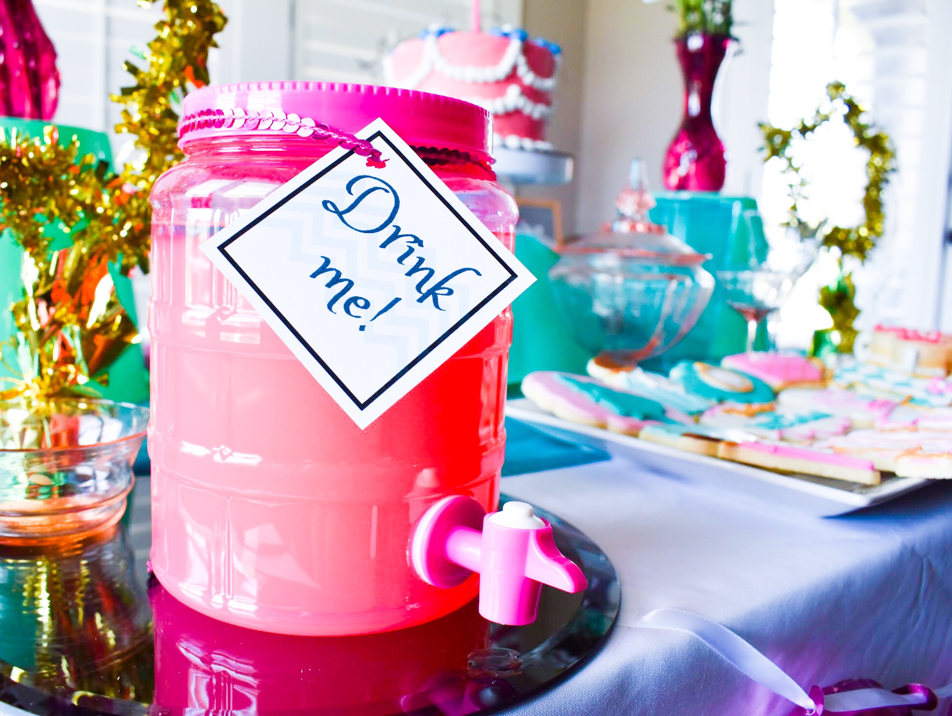 Alice in ONEderland Birthday Party - Alice in ONEderland First Birthday Party - Alice in Wonderland Birthday Party - Alice in Wonderland First Birthday Party - Inspiration, Decor, Ideas, Inspo, Decorations, Smash Cake, Cookies, Dessert Table, Desserts, Quotes, Photos, and more for your Alice in ONEderland themed First Birthday Party, one of the cutest first birthday party themes for girls I've ever seen! #AliceinWonderland #AliceinONEderland #BirthdayParty #FirstBirthday #PartyIdeas