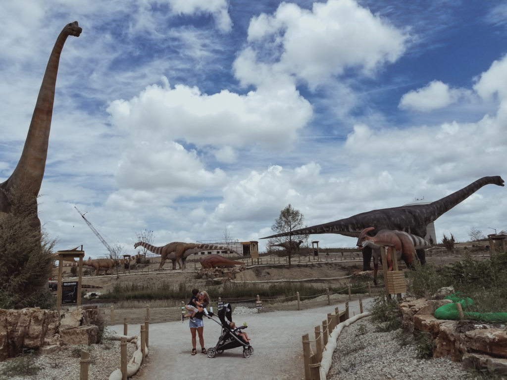 the field station dinosaurs