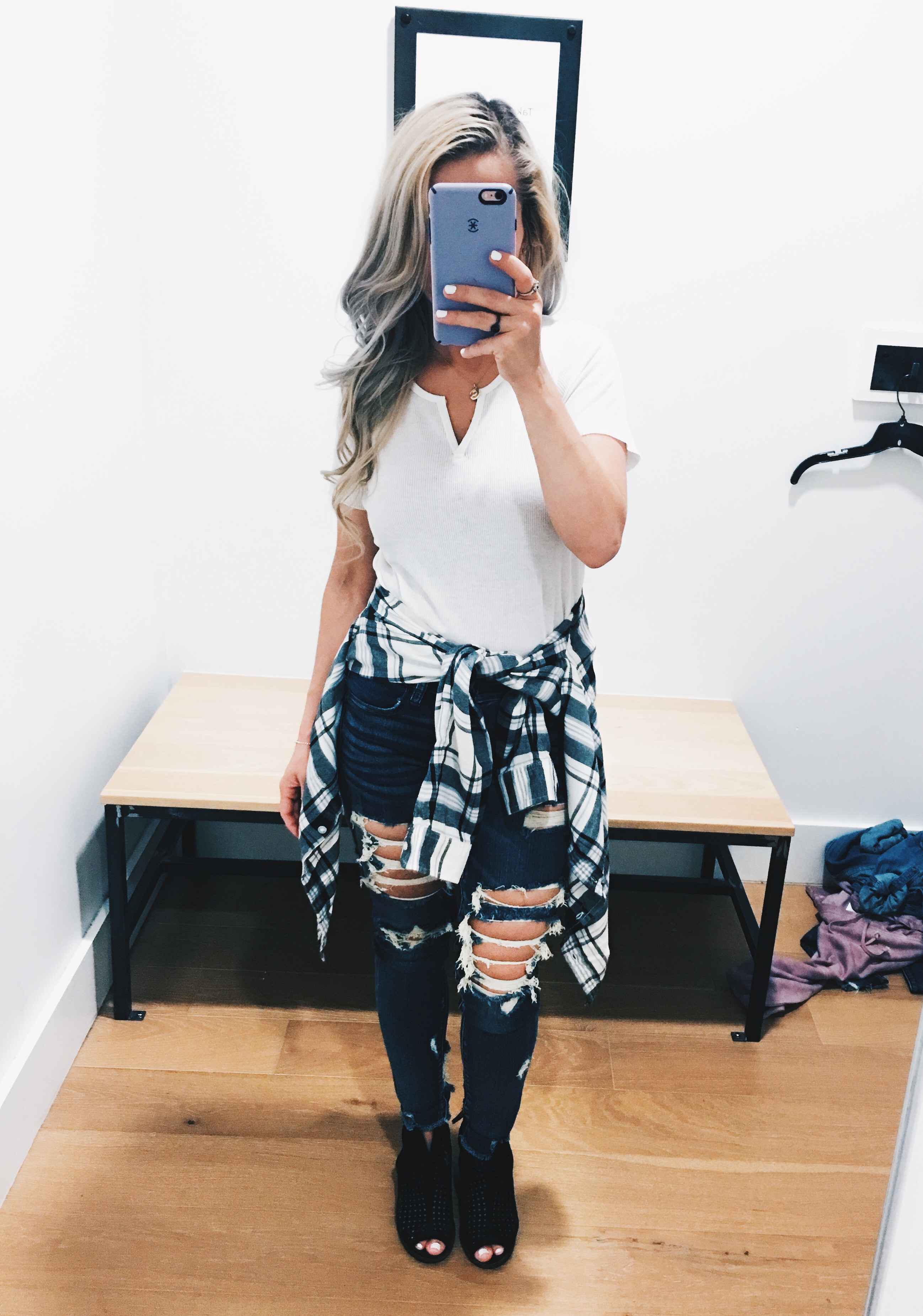 American Eagle Try On Fall 2018 - AE Try On Haul 2018 - American Eagle Try On Session - AE Try On Session - Petite fashion blogger showcases fall 2018 looks from American Eagle, including AE jeans, AE sweaters, and some perfect plaids! #LikeTKit #LTKunder50 #LTKunder100 #FashionBlogger #AExME