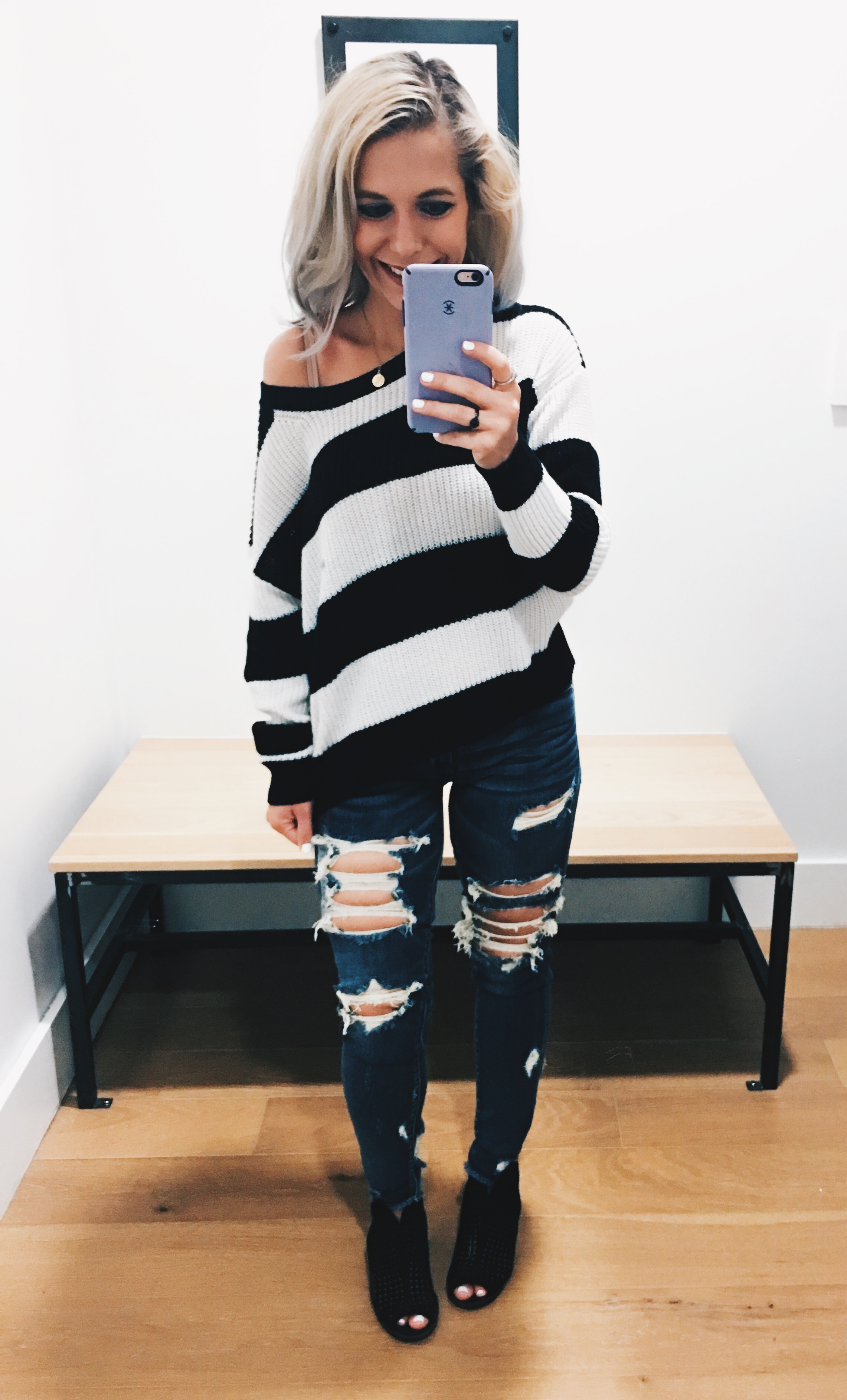 American Eagle Try On Fall 2018 - AE Try On Haul 2018 - American Eagle Try On Session - AE Try On Session - Petite fashion blogger showcases fall 2018 looks from American Eagle, including AE jeans, AE sweaters, and some perfect plaids! #LikeTKit #LTKunder50 #LTKunder100 #FashionBlogger #AExME