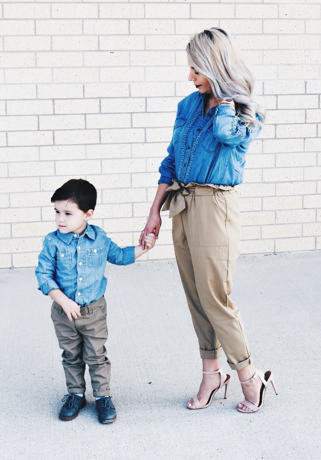 Mommy and Son Matching Outfit Ideas - Mommy and Me Outfits for Boys - Mommy and Me Son Outfits - Outfits for Mommy and Son - Chambray Shirt with Khakis is an outfit that can work for mommy and son! Fashion blogger COVET by tricia shows how to style a chambray shirt with khakis in a mommy and me outfit idea for boy moms. #KidsFashion #MommyandMe #Twinning #BoyMom