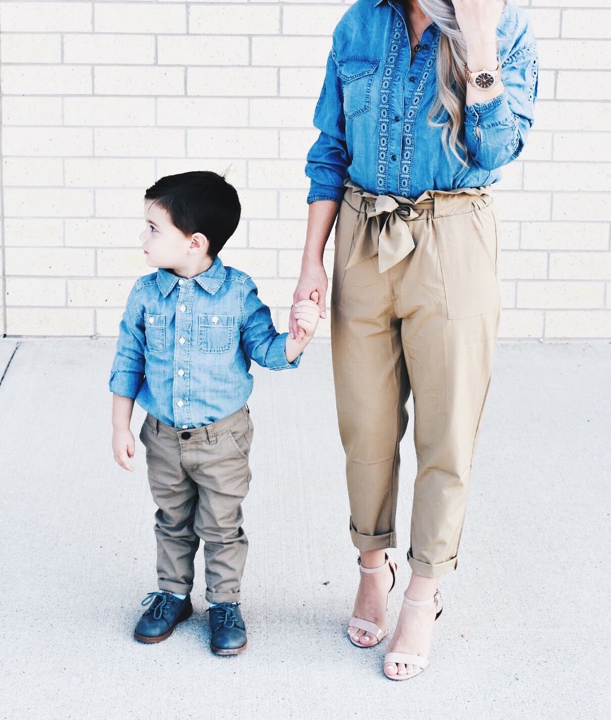 Mommy and Son Matching Outfit Ideas - Mommy and Me Outfits for Boys - Mommy and Me Son Outfits - Outfits for Mommy and Son - Chambray Shirt with Khakis is an outfit that can work for mommy and son! Fashion blogger COVET by tricia shows how to style a chambray shirt with khakis in a mommy and me outfit idea for boy moms. #KidsFashion #MommyandMe #Twinning #BoyMom