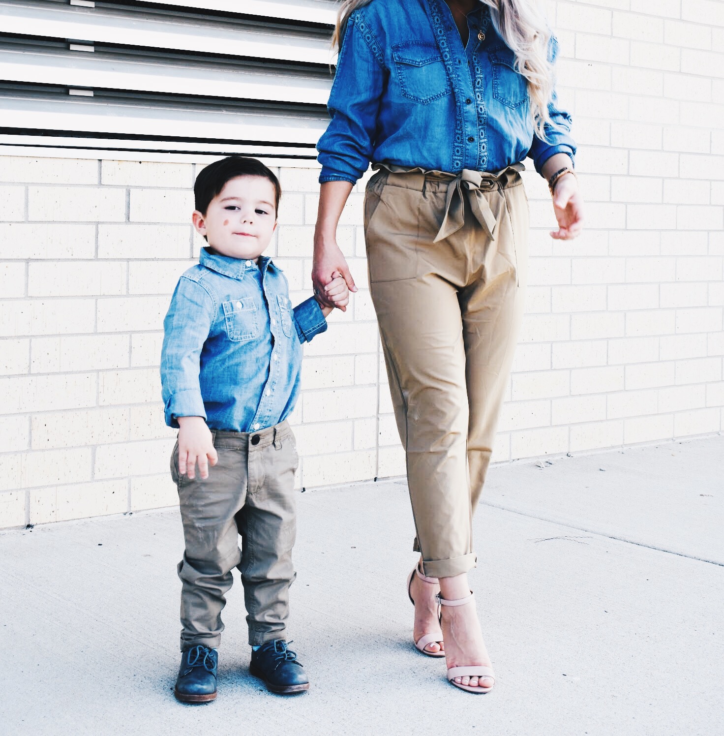 Mommy and Son Matching Outfit Ideas - Mommy and Me Outfits for Boys - Mommy and Me Son Outfits - Outfits for Mommy and Son - Chambray Shirt with Khakis is an outfit that can work for mommy and son! Fashion blogger COVET by tricia shows how to style a chambray shirt with khakis in a mommy and me outfit idea for boy moms. #KidsFashion #MommyandMe #Twinning #BoyMom