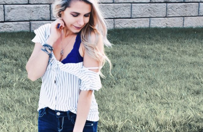 How to Wear a Bralette in Your 30's: Wondering how to wear a bralette in your 30's? Can you wear a bralette in your 30's? The answer is yes, and fashion blogger Tricia Nibarger is here to show you a cute bralette outfit for fall. Bonus: this is a bralette with support for all of the larger-chested ladies out there. And, it's affordable! Win-win. #LikeTKit #Fashion #FashionBlogger #Bralette #Style #StyleBlogger