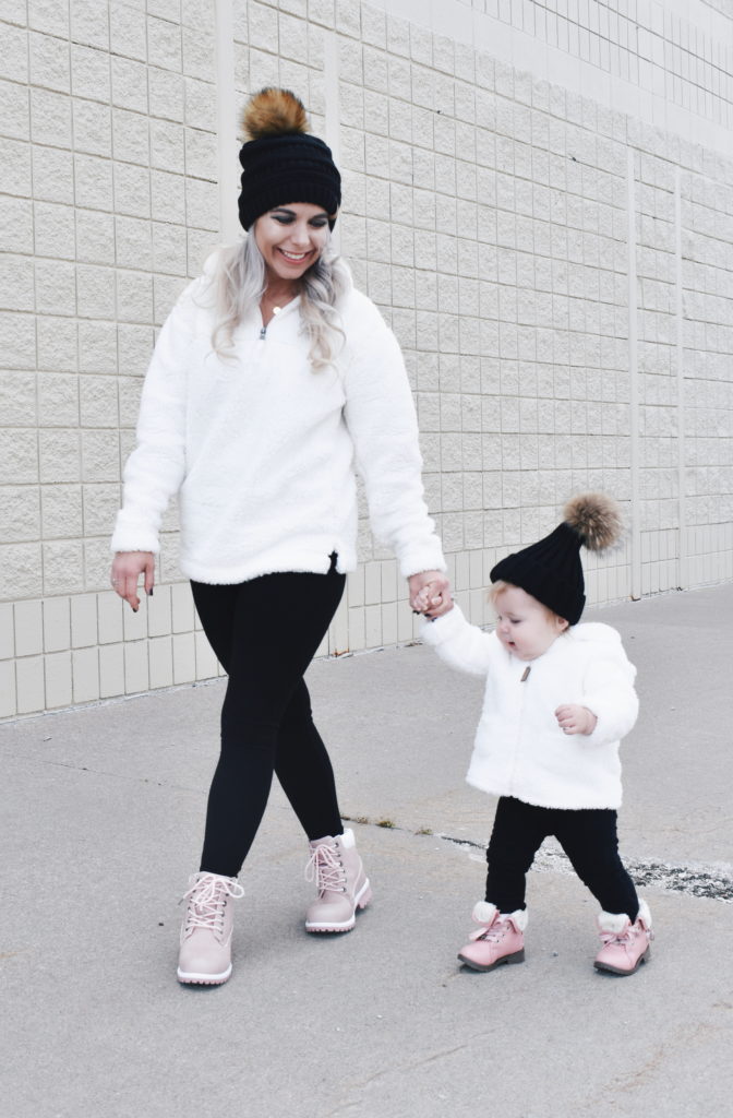 mother daughter winter outfits