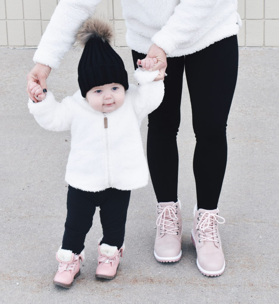 mother daughter winter outfits