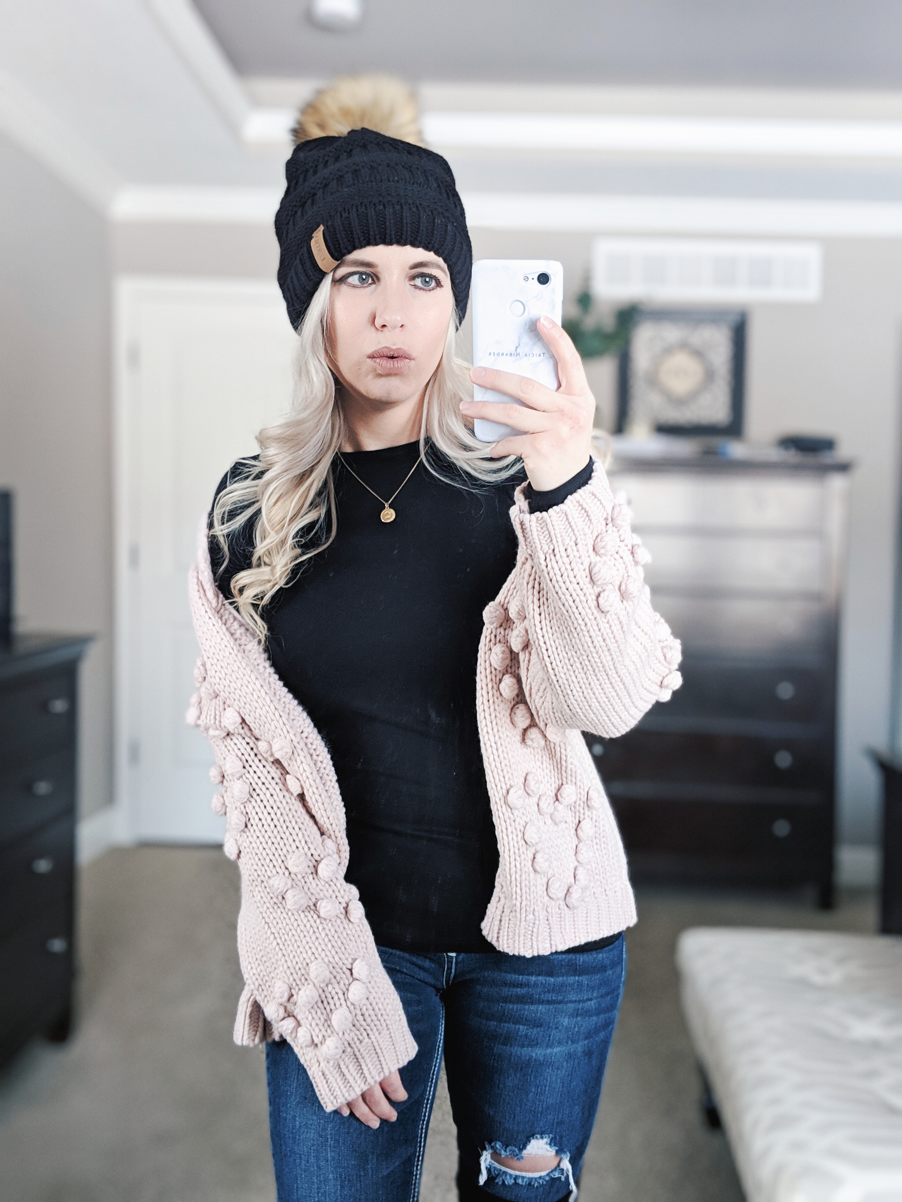 Cute Valentine's Day Outfit Ideas for Women: 5 affordable outfits from Amazon that will be perfect for Valentine's Day 2019! This fashion blogger try-on haul includes sexy Valentine's Day outfits, heart sweaters, heart pom cardigans, and more. Get the cutest affordable fashion for Valentine's Day with these inspiring looks!