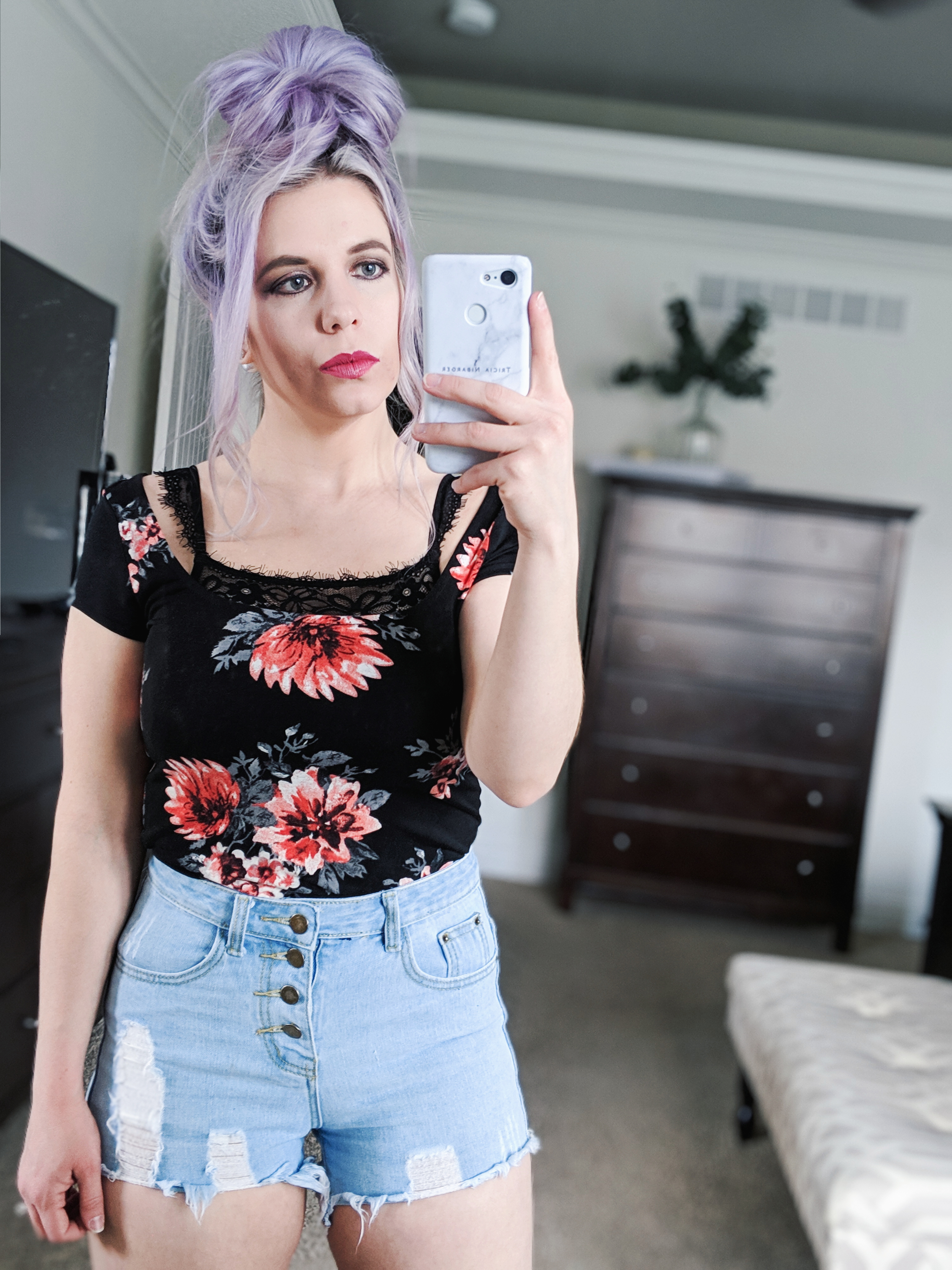 Amazon Try On Haul April 2019: Spring 2019 Amazon try-on haul by petite fashion blogger Tricia Nibarger of COVET by tricia. Amazon try-on session featuring some of the top Amazon finds for 2019. #petitefashion #petitestyle #amazonfinds #tryonhaul 