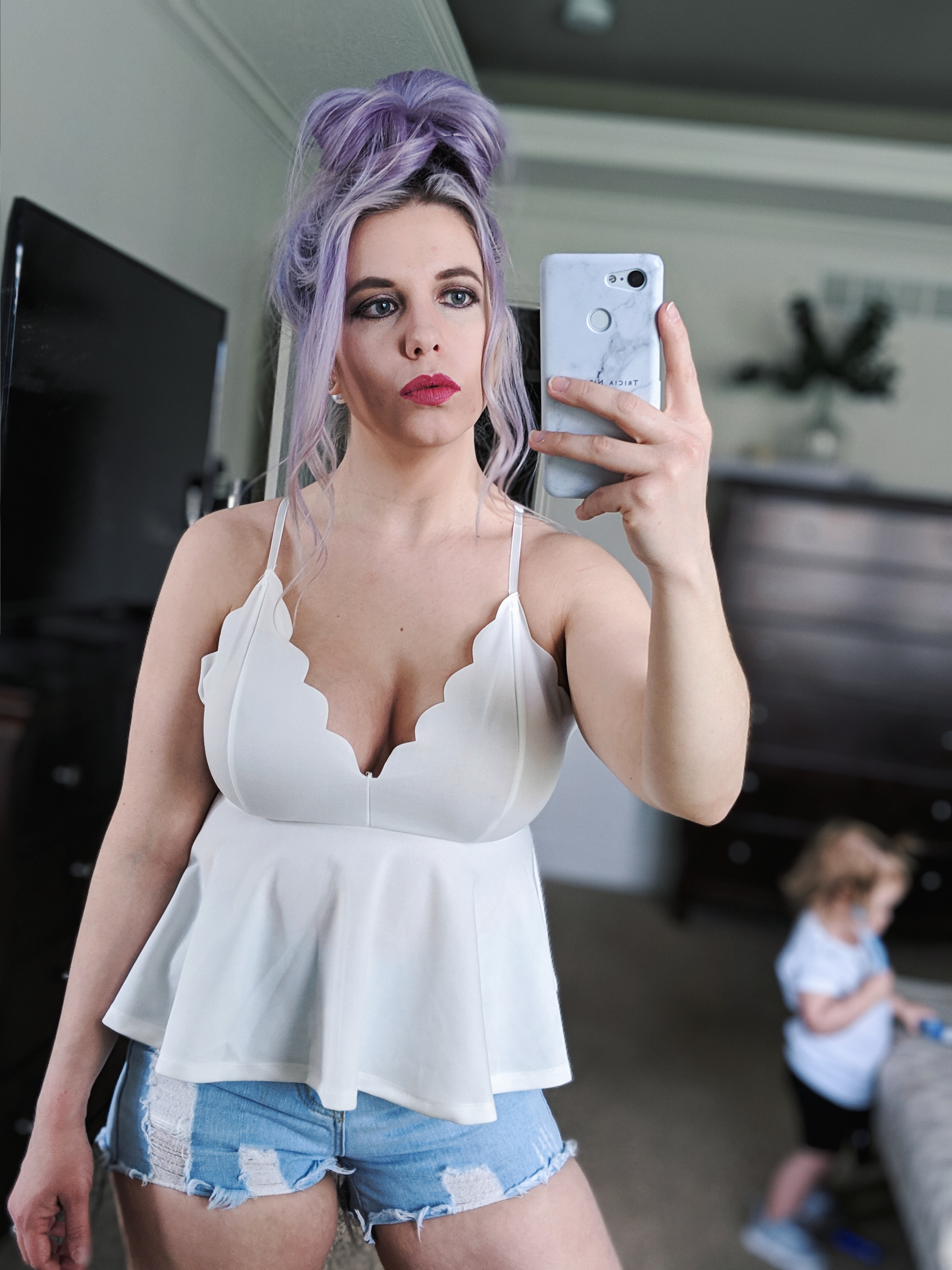 Amazon Try On Haul April 2019: Spring 2019 Amazon try-on haul by petite fashion blogger Tricia Nibarger of COVET by tricia. Amazon try-on session featuring some of the top Amazon finds for 2019. #petitefashion #petitestyle #amazonfinds #tryonhaul 