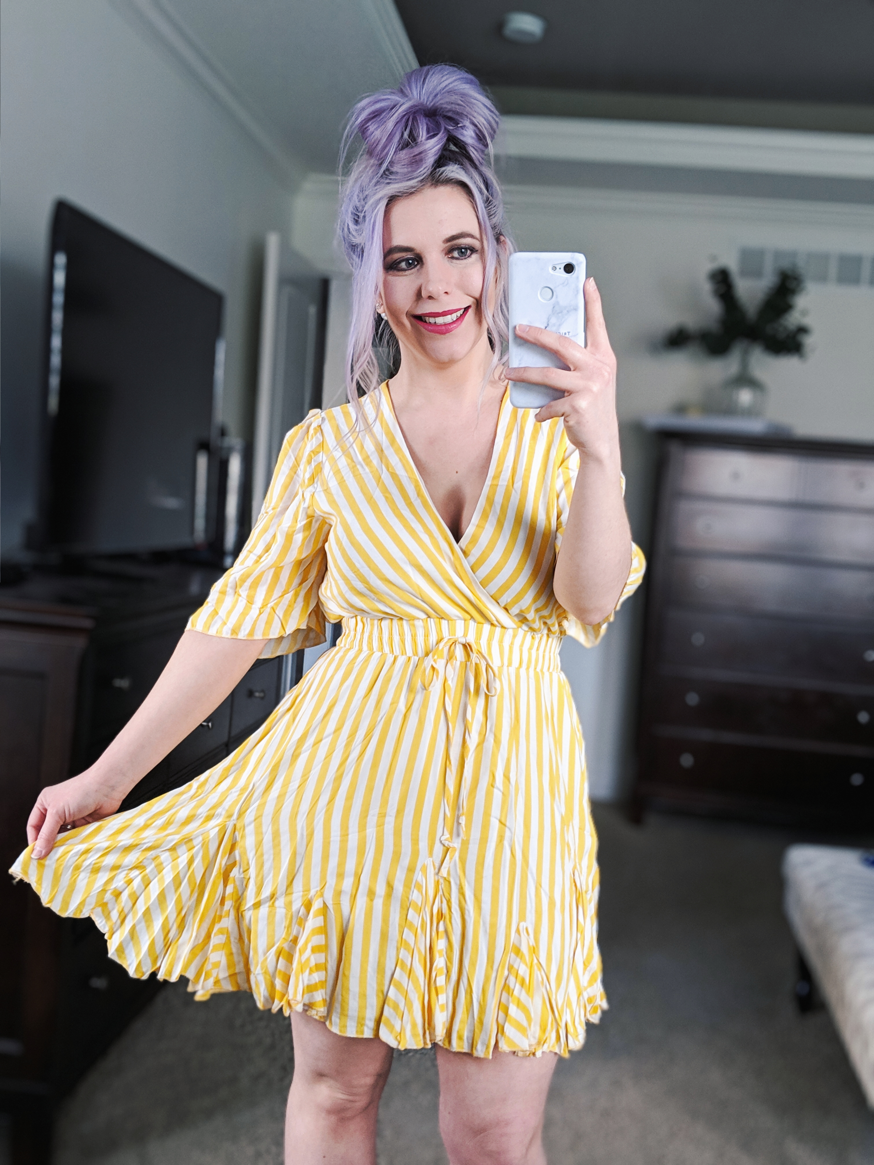 Amazon Try On Haul April 2019: Spring 2019 Amazon try-on haul by petite fashion blogger Tricia Nibarger of COVET by tricia. Amazon try-on session featuring some of the top Amazon finds for 2019. #petitefashion #petitestyle #amazonfinds #tryonhaul 