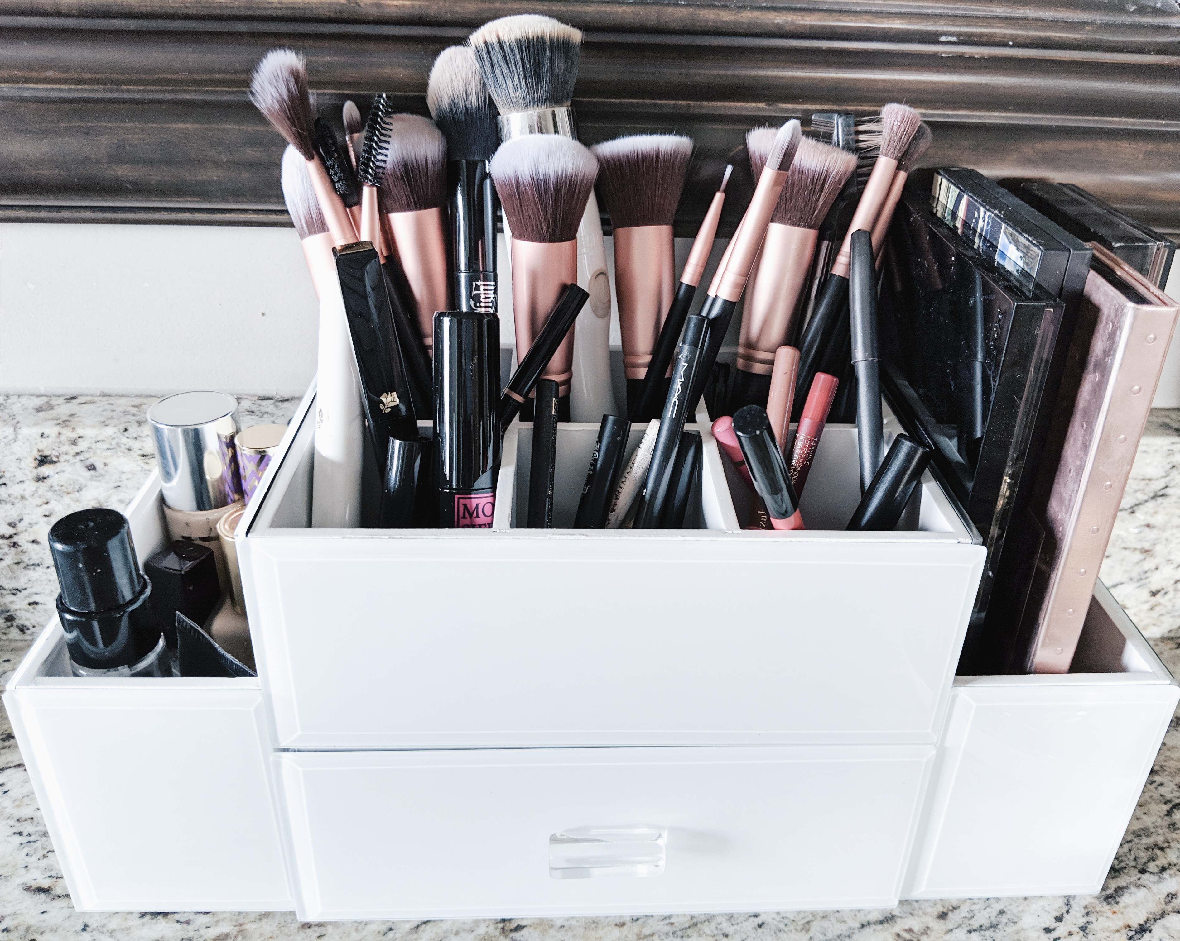 How to Organize Makeup and Jewelry: Organization tips for makeup and jewelry when you don't have a dedicated vanity space. How to organize your makeup and how to organize your jewelry to make your morning routine run much more smoothly! Blogger Tricia Nibarger of COVET by tricia showcases jewelry storage and makeup storage solutions. #organization #tidyingup #sparkjoy 