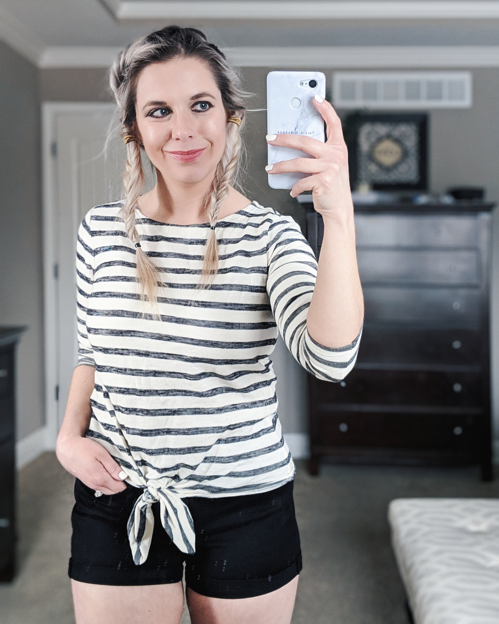 Old Navy Try On Haul Spring 2019: The best pieces from Old Navy to refresh your closet for Spring 2019! Fashion blogger Tricia Nibarger of COVET by tricia showcases the cutest Old Navy Spring 2019 styles. This Old Navy try on haul includes dresses, jackets, tops, shorts, workout wear, and more! #oldnavy #liketkit #tryon #haul