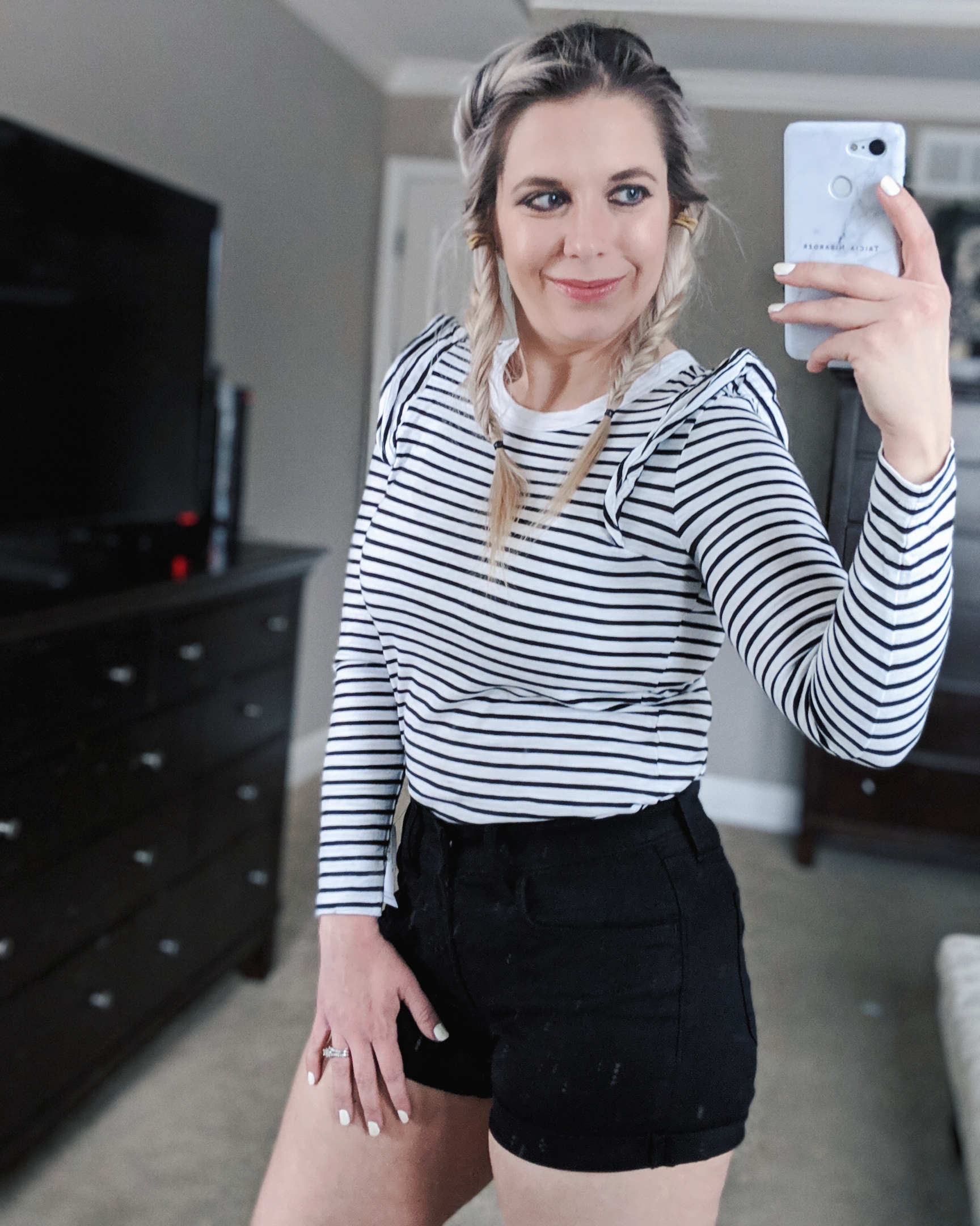 Old Navy Try On Haul Spring 2019: The best pieces from Old Navy to refresh your closet for Spring 2019! Fashion blogger Tricia Nibarger of COVET by tricia showcases the cutest Old Navy Spring 2019 styles. This Old Navy try on haul includes dresses, jackets, tops, shorts, workout wear, and more! #oldnavy #liketkit #tryon #haul