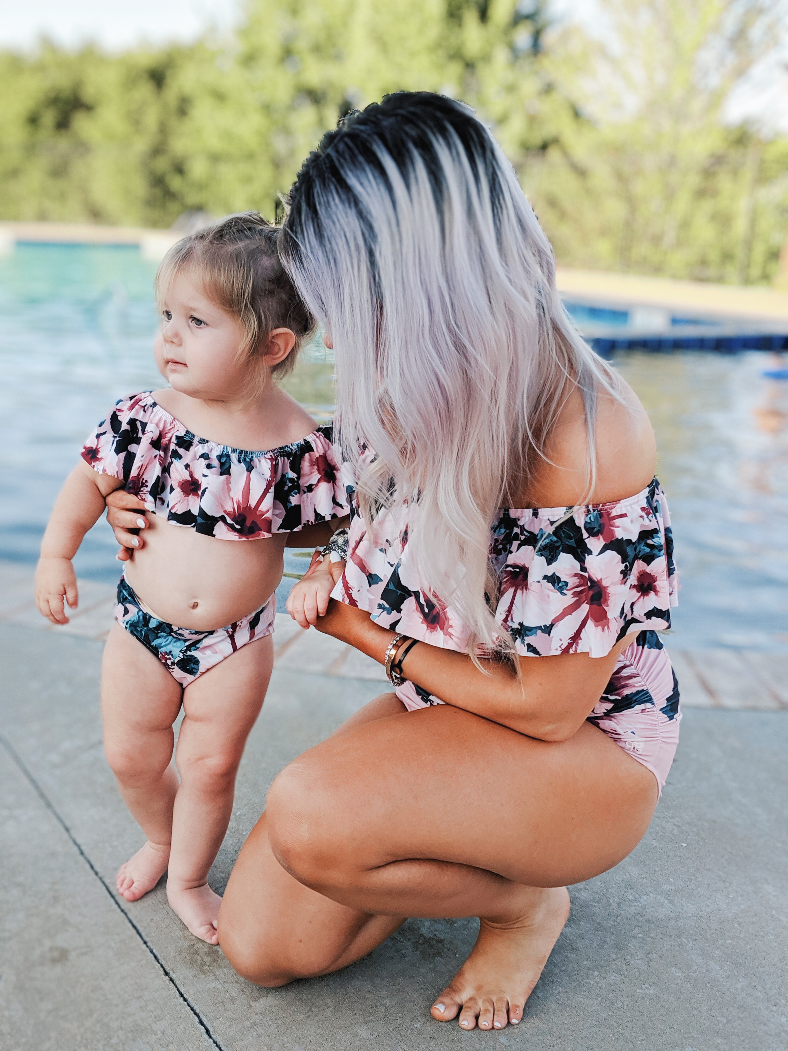 Loved this mama's honest Albion Fit swimsuit reviews! If you're debating if Albion Fit swimsuits are worth it, read this review of cute mommy and me swimsuits from Albion Fit! #mommyandme #twinning #girlmom 