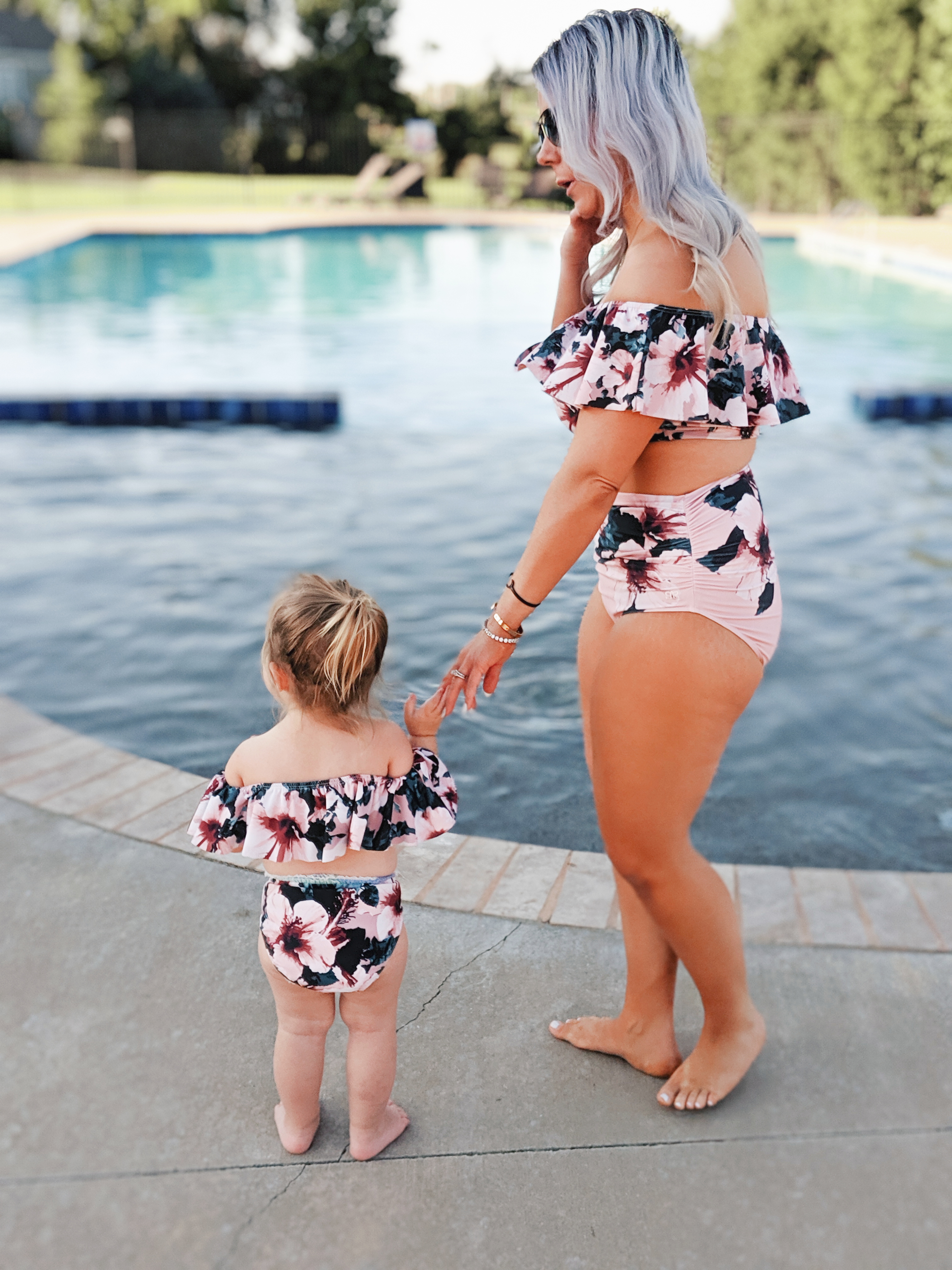 Loved this mama's honest Albion Fit swimsuit reviews! If you're debating if Albion Fit swimsuits are worth it, read this review of cute mommy and me swimsuits from Albion Fit! #mommyandme #twinning #girlmom 