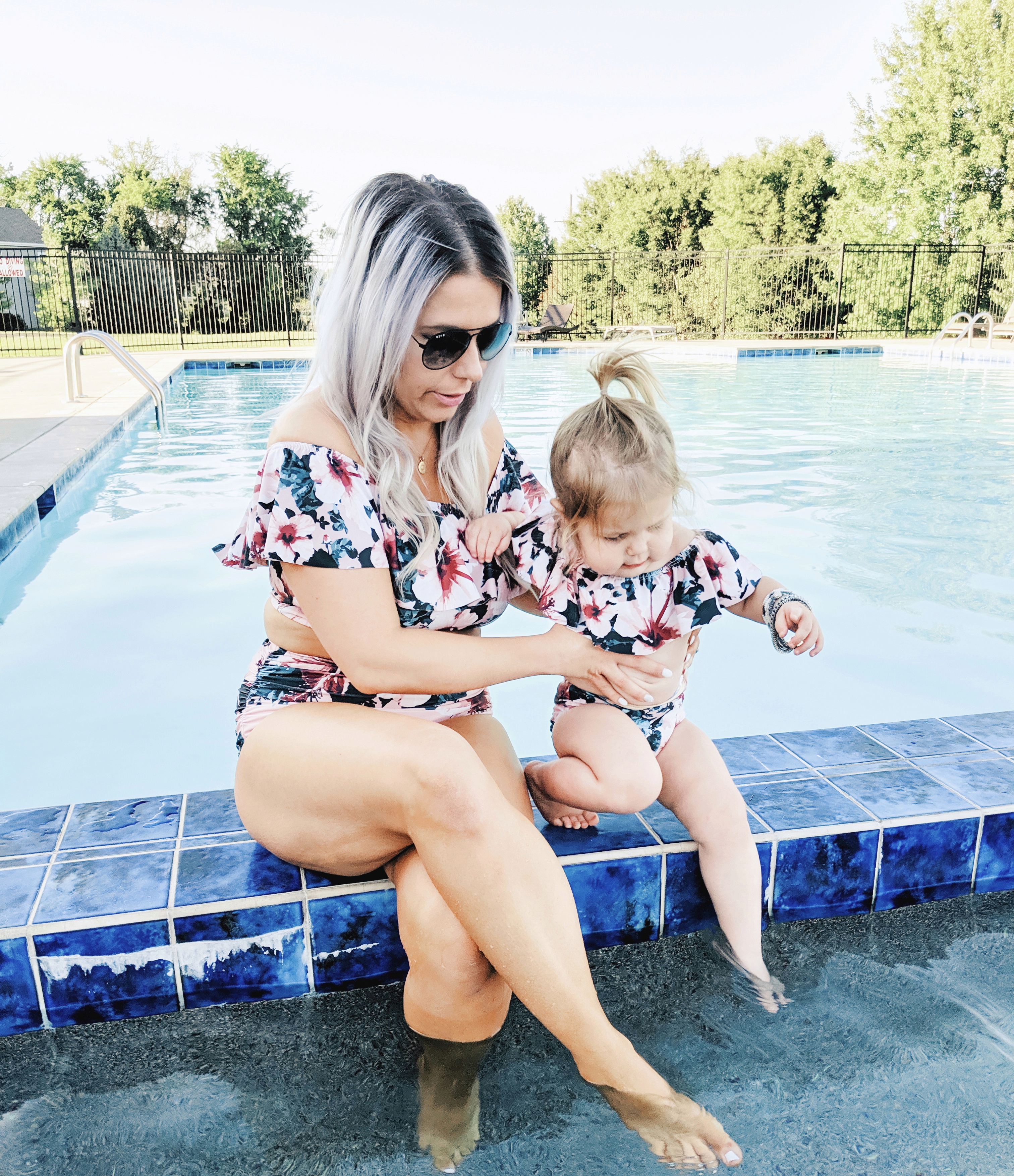 Loved this mama's honest Albion Fit swimsuit reviews! If you're debating if Albion Fit swimsuits are worth it, read this review of cute mommy and me swimsuits from Albion Fit! #mommyandme #twinning #girlmom 