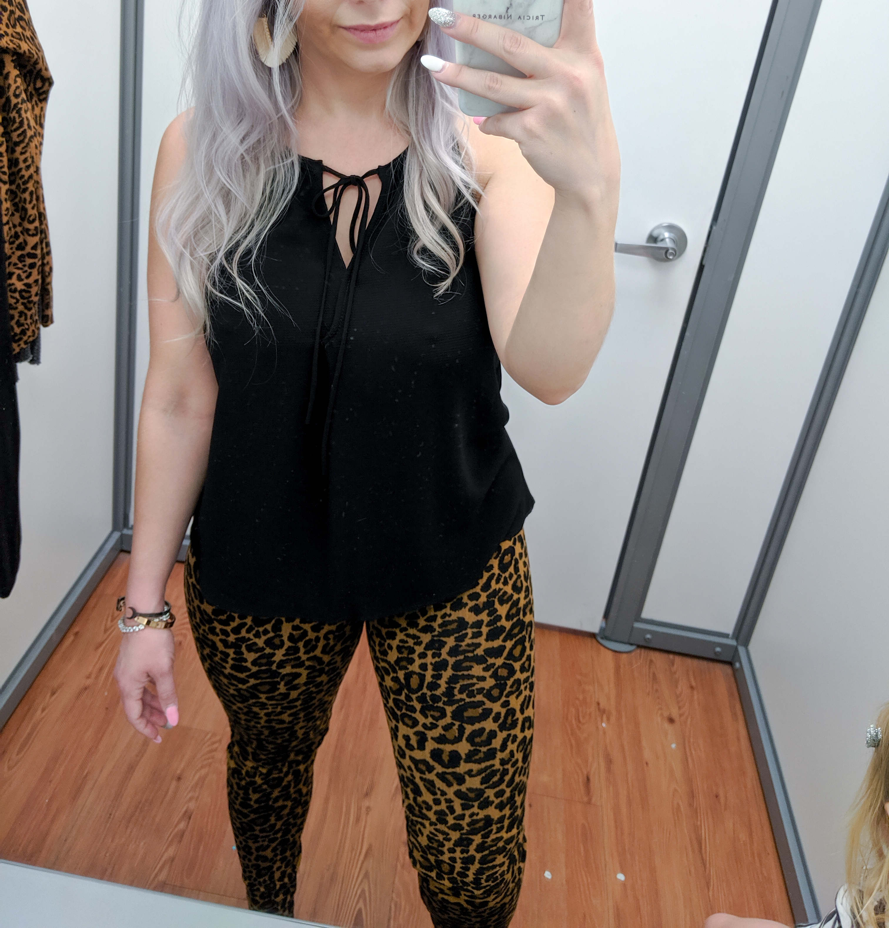 Walmart Try On Haul Fall 2019 - Fall 2019 Walmart finds with fashion blogger Tricia Nibarger of COVET by tricia. Lots of cute finds in this Walmart try on, including designer dupes, leopard print galore, and lots more. #walmart #walmartfashion #tryon #haul 