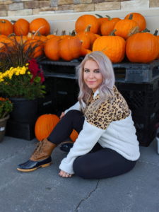 Shein Try On Haul 2019 - Is Shein legit? Shein try on haul featuring the cutest Shein finds for fall and winter 2019, styled by fashion blogger Tricia Nibarger of COVET by tricia. #shein #tryon #haul