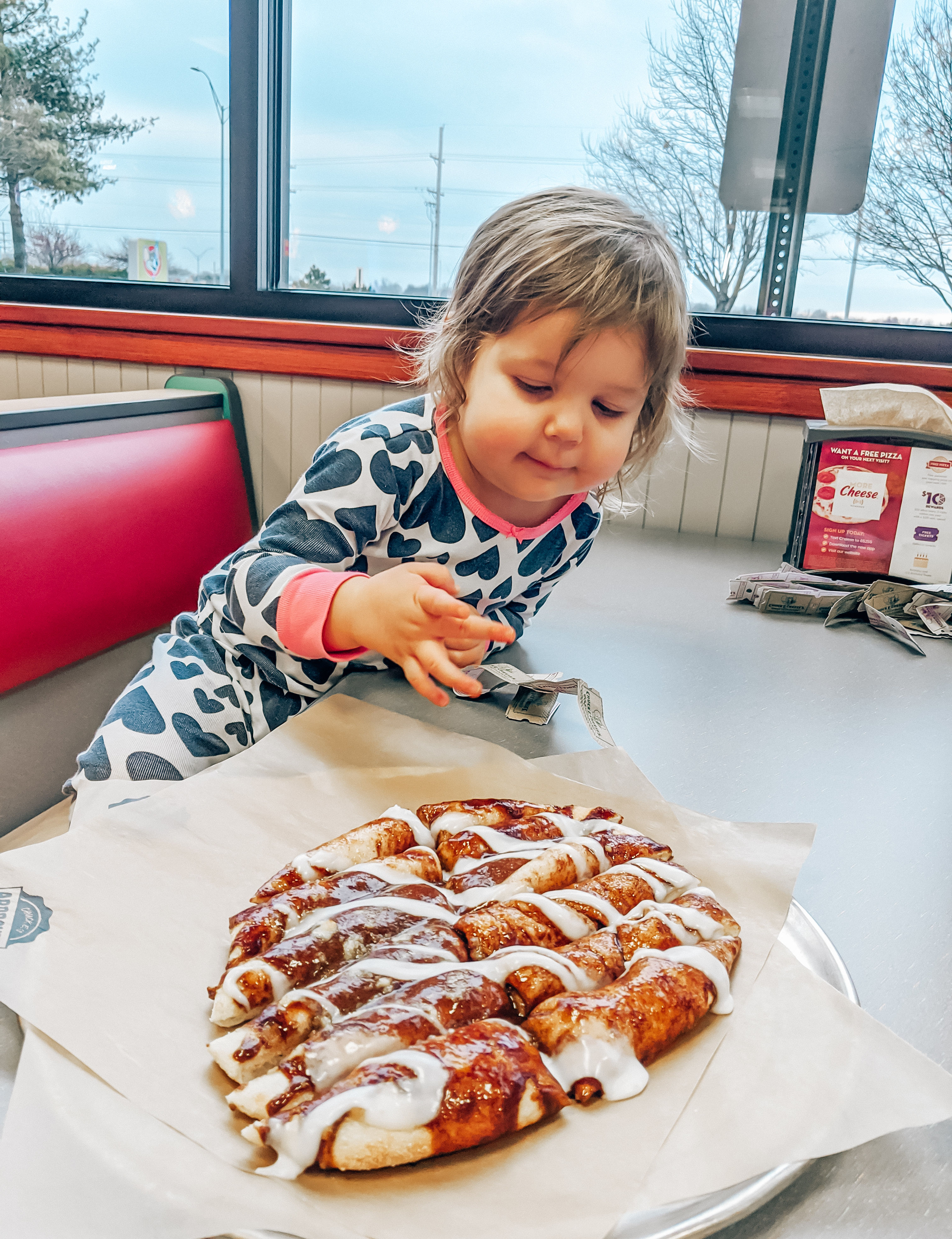 Chuck E. Cheese Breakfast - Breakfast at Chuck E. Cheese! Does Chuck E. Cheese serve breakfast? Chuck E. Cheese Breakfast Menu 