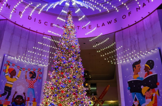 Museum of Science and Industry Christmas Around the World - Chicago Holiday Events - Chicago's Museum of Science and Industry is fun year-round, but their Christmas Around the World exhibit makes the holidays even more magical! Here's what to expect at MSI Christmas Around the World in Chicago. #chicago #choosechicago #chicagotravel