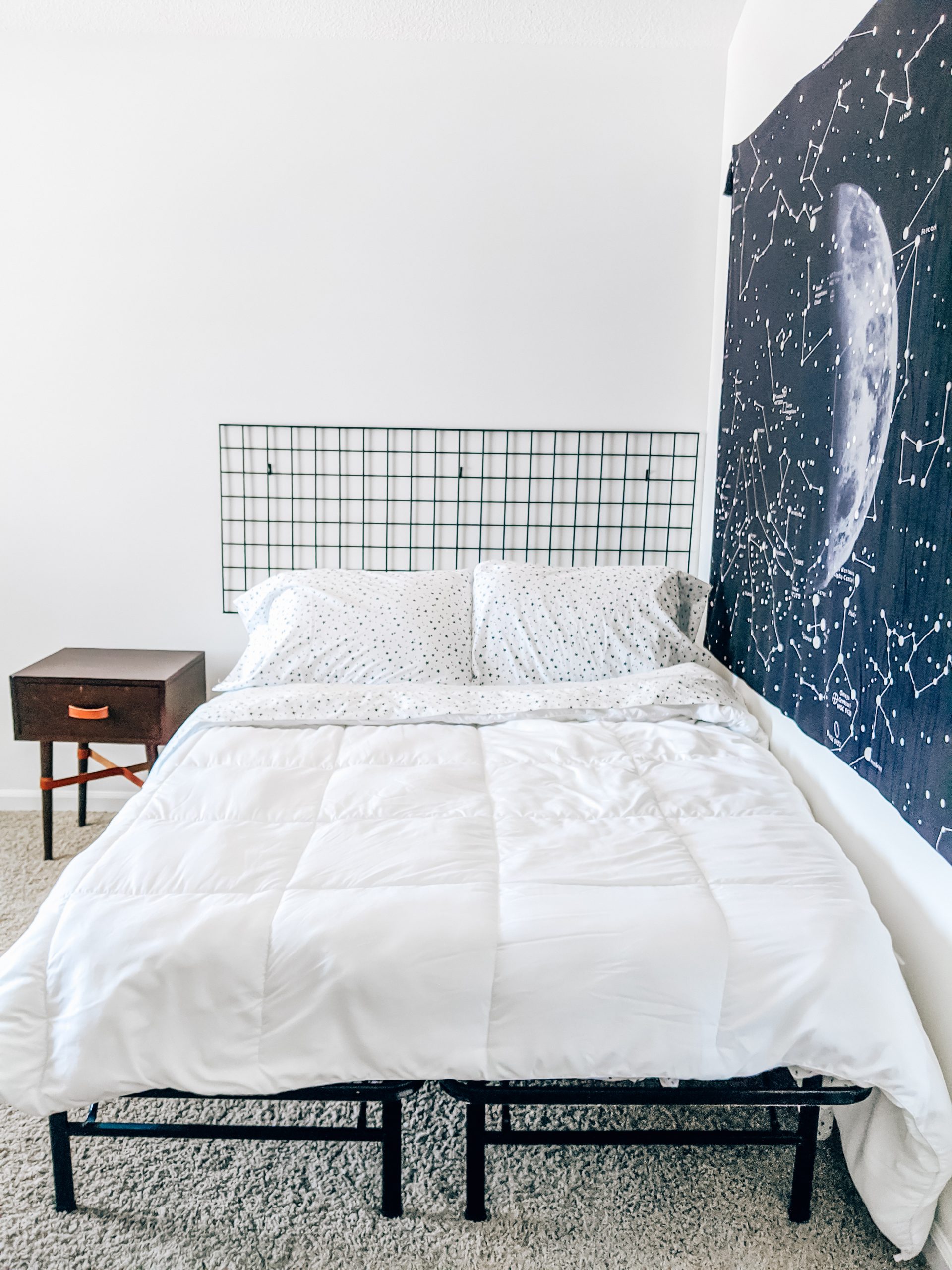 Grid headboard shop