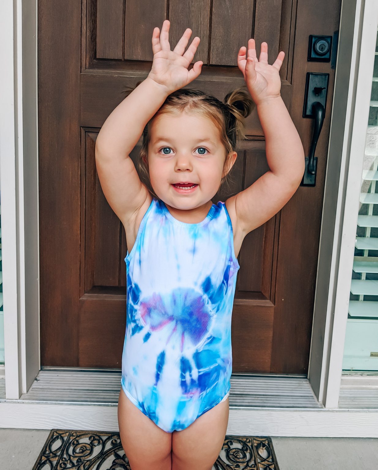 2 Minute Tie Dye Kit Reviews Microwave Dyeing Technique • COVET by tricia