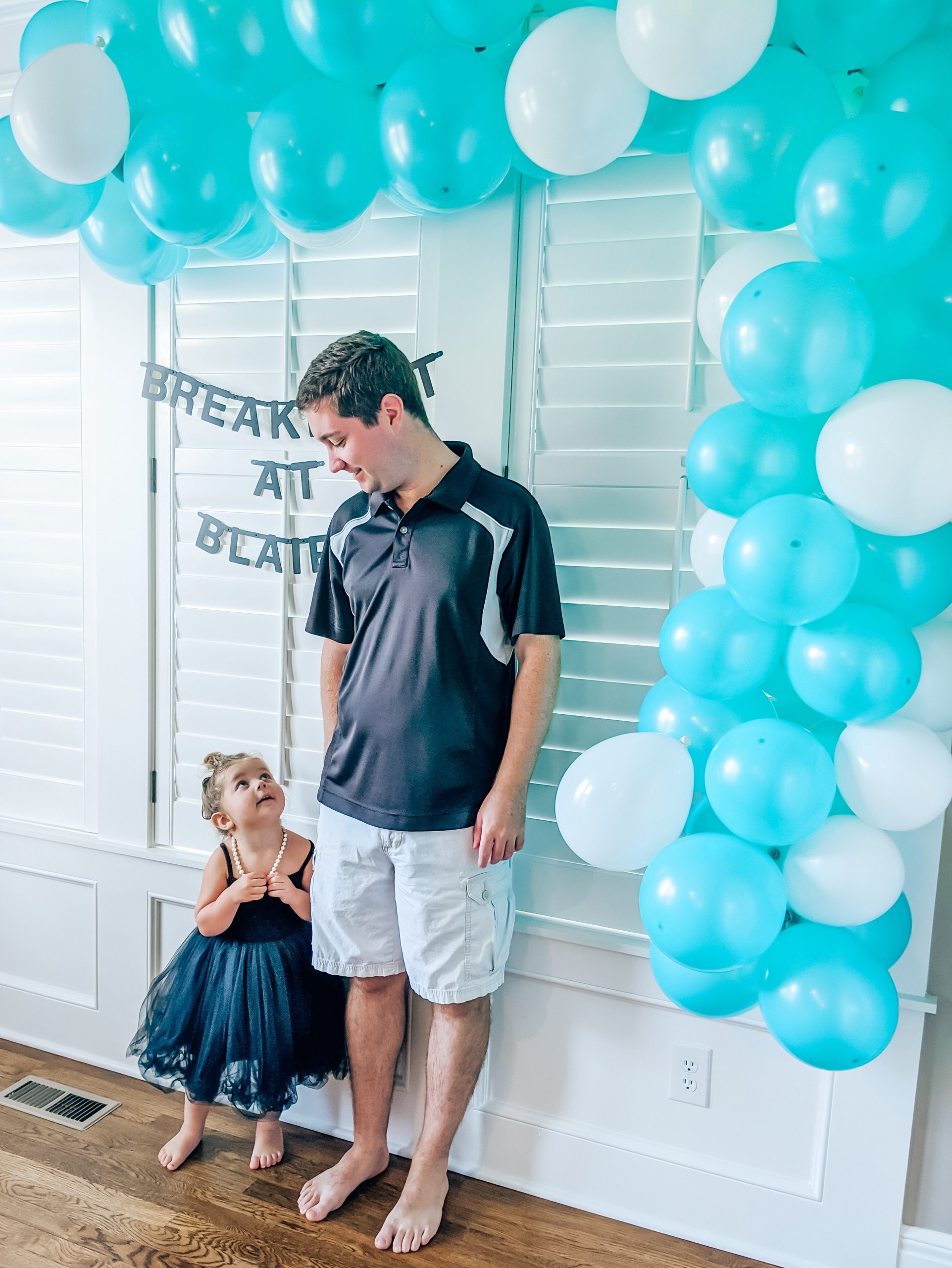 Breakfast at Tiffanys Party - Breakfast at Tiffanys Birthday Party - Audrey Hepburn Party - Girl Birthday Party Ideas - Third Birthday Party #breakfastattiffanys #audreyhepburn #partyideas #birthdayparty