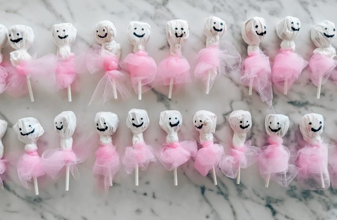 Dance Class Halloween Treats - Halloween Treats for Dance Class - Dancers Halloween Candy - Lollipop Ghost Ballerinas - Ballerina Lollipops - Candy for Dance Class - Dance Class Treats #dance #ballet #ballerina #halloween