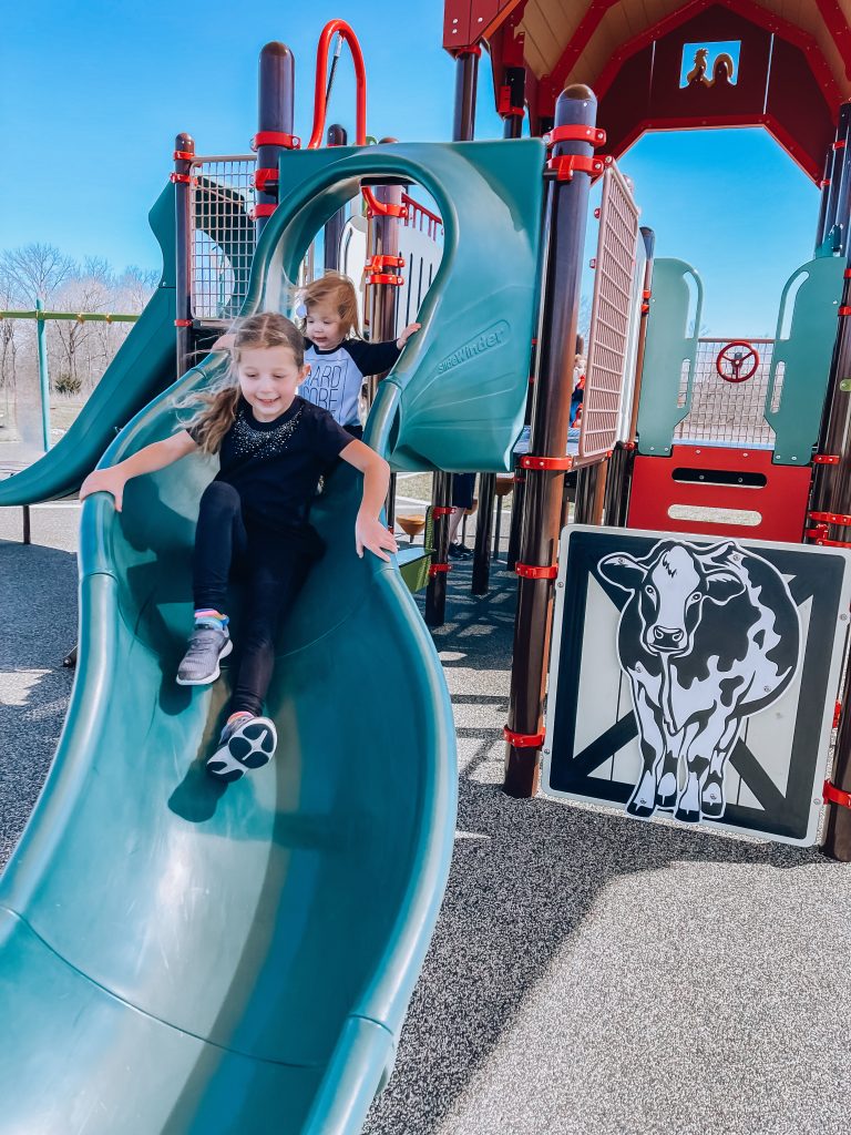 Parks in Overland Park Kansas - Verhaeghe Park - Best Parks in Overland Park KS - Looking for things to do with kids in Kansas City or things to do with kids in Overland Park? Check out one of the hidden gems in JoCo -- Verhaeghe Park in South OP!