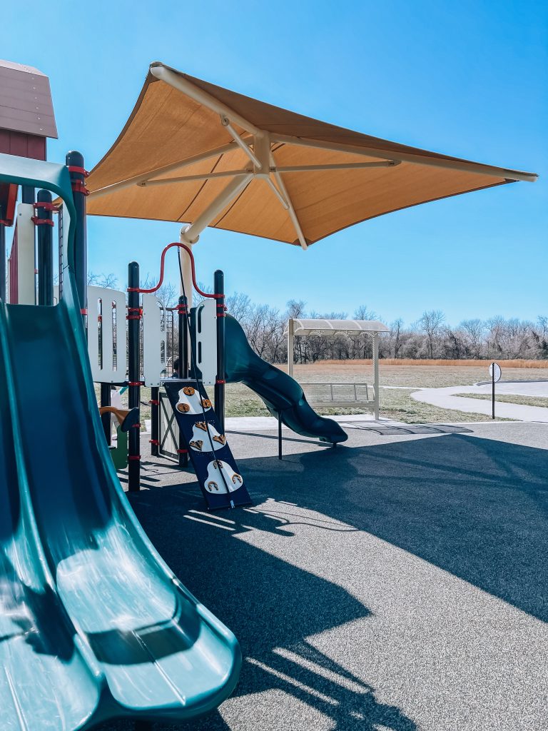 Parks in Overland Park Kansas - Verhaeghe Park - Best Parks in Overland Park KS - Looking for things to do with kids in Kansas City or things to do with kids in Overland Park? Check out one of the hidden gems in JoCo -- Verhaeghe Park in South OP!