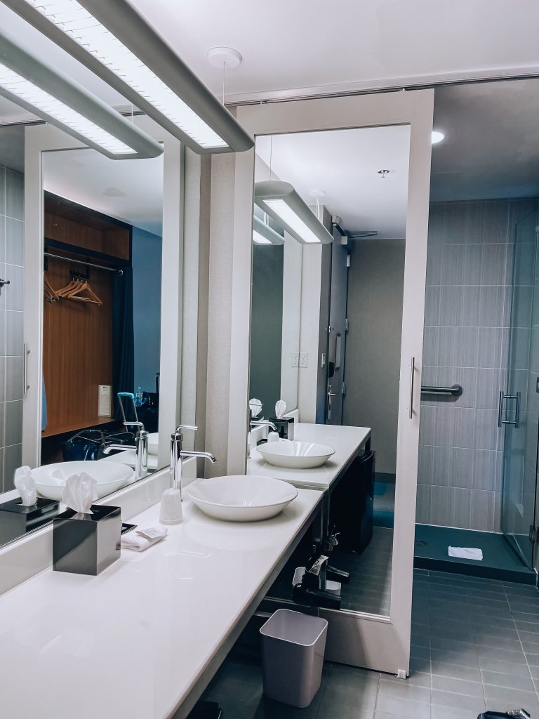 Best hotel in Rogers Arkansas - Aloft Rogers AR - Aloft Rogers Bentonville hotel reviews - Hotels in Rogers AR - Hotel reviews Rogers Arkansas