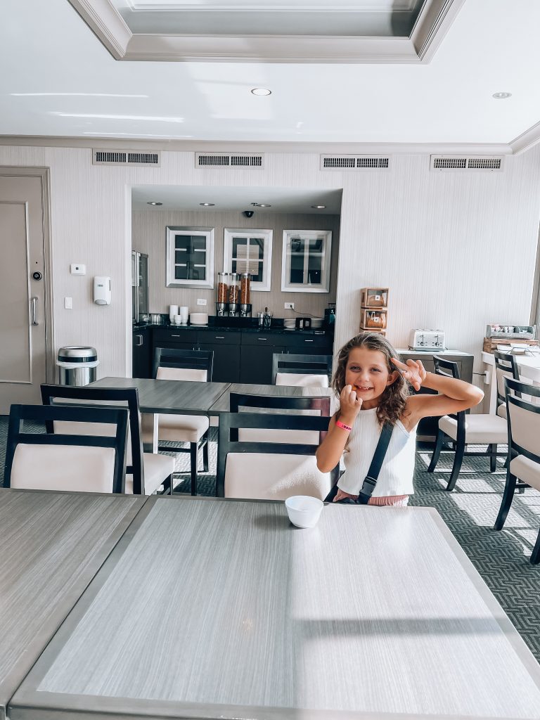 Best Hotels in Downtown Tulsa - Hyatt Regency Tulsa Downtown Reviews - Downtown Tulsa Hotel with Pool - Downtown Tulsa Hotels with Indoor Pool - Downtown Tulsa Hotels with Rooftop Pool