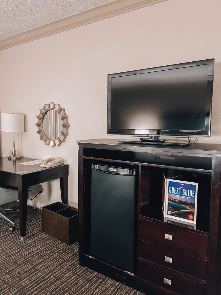 Best Hotels in Downtown Tulsa - Hyatt Regency Tulsa Downtown Reviews - Downtown Tulsa Hotel with Pool - Downtown Tulsa Hotels with Indoor Pool - Downtown Tulsa Hotels with Rooftop Pool