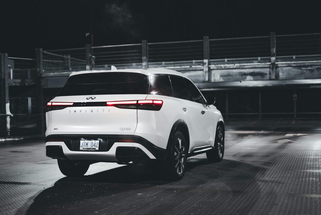 What is a Good Car for Moms - The Best Mom Cars - Mom Car Reviews - Best Cars for Moms - Acura RDX Reviews - BMW X7 M50i Reviews - BMW X7 Reviews - Infiniti QX60 Reviews - Is Acura RDX a good mom car? - Is Infiniti QX60 a good car for moms? - Is BMW X7 a good mom car?