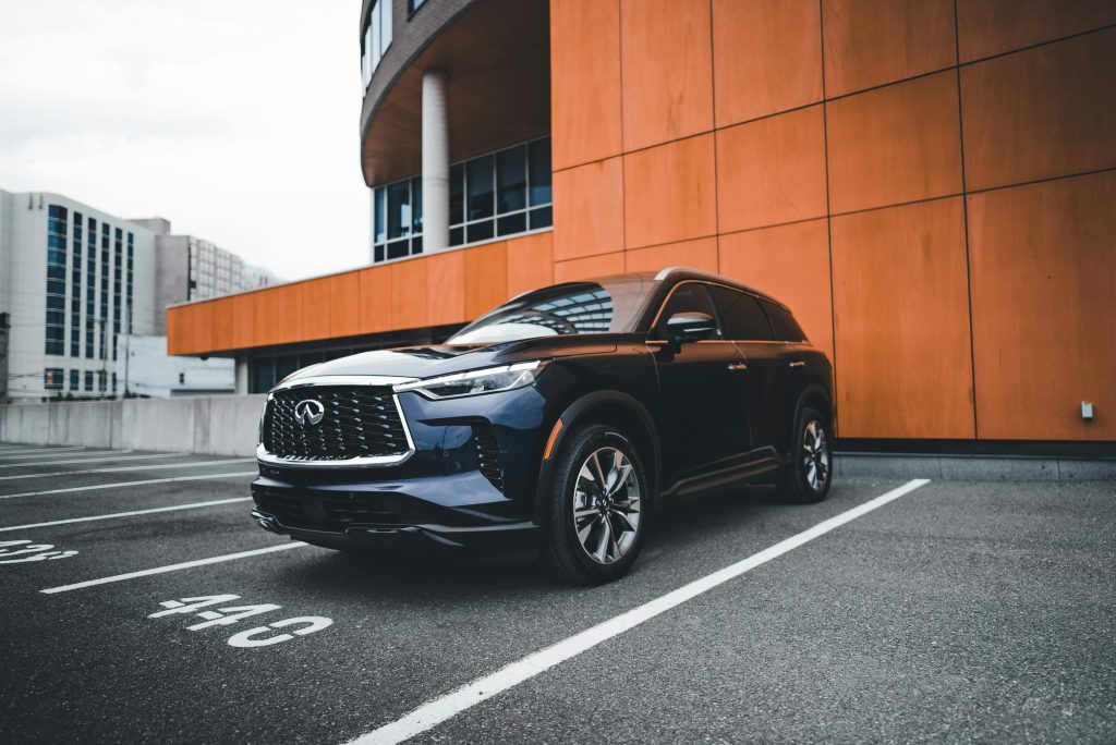 What is a Good Car for Moms - The Best Mom Cars - Mom Car Reviews - Best Cars for Moms - Acura RDX Reviews - BMW X7 M50i Reviews - BMW X7 Reviews - Infiniti QX60 Reviews - Is Acura RDX a good mom car? - Is Infiniti QX60 a good car for moms? - Is BMW X7 a good mom car?